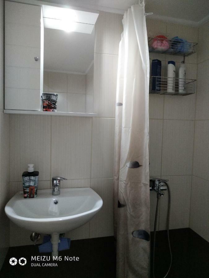7 Stars Near Metro Apartment Атина Екстериор снимка