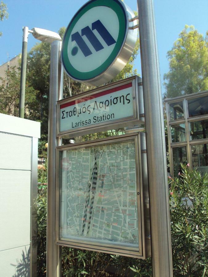7 Stars Near Metro Apartment Атина Екстериор снимка